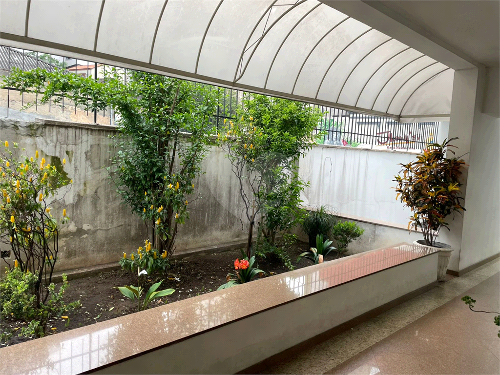 APARTAMENTO em SANTA CECÍLIA