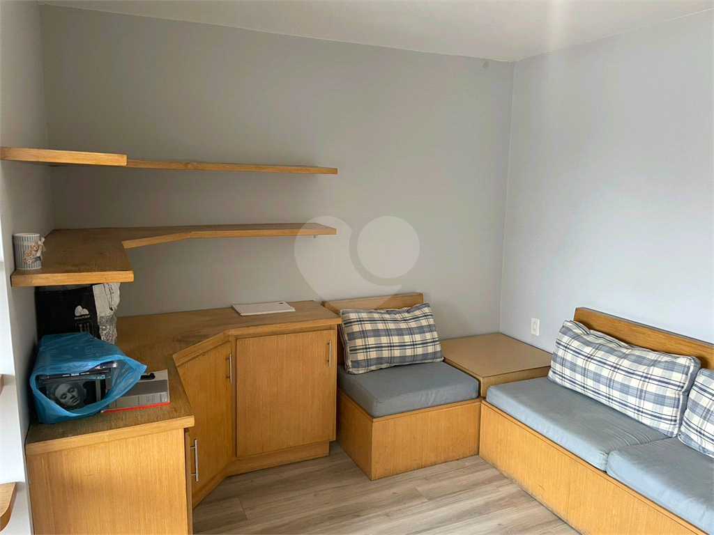 APARTAMENTO em SANTA CECÍLIA