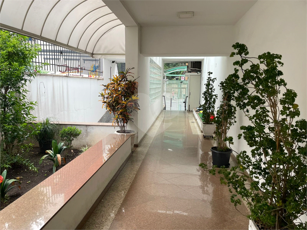 APARTAMENTO em SANTA CECÍLIA