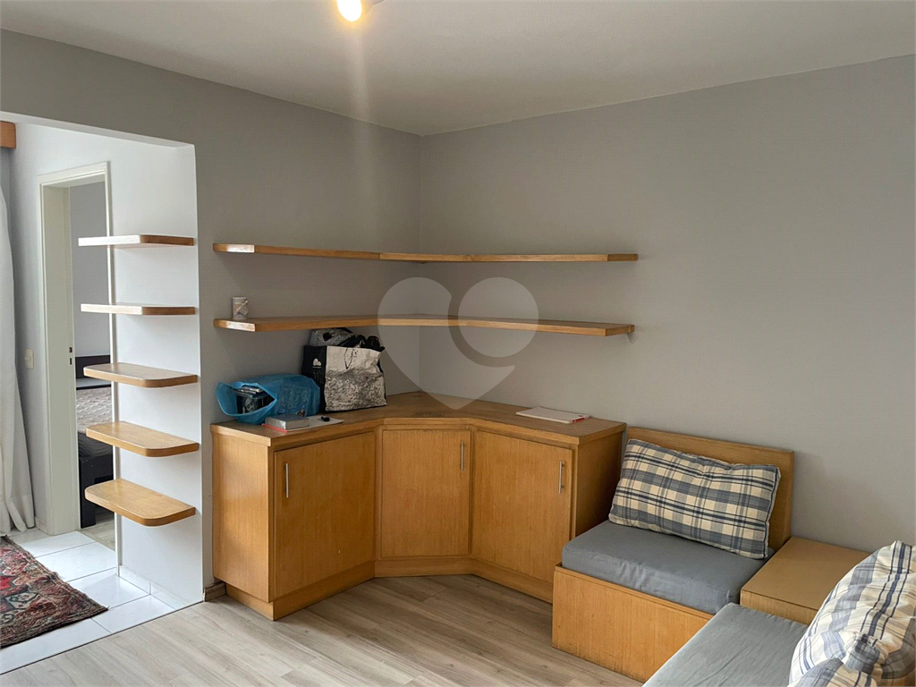 APARTAMENTO em SANTA CECÍLIA