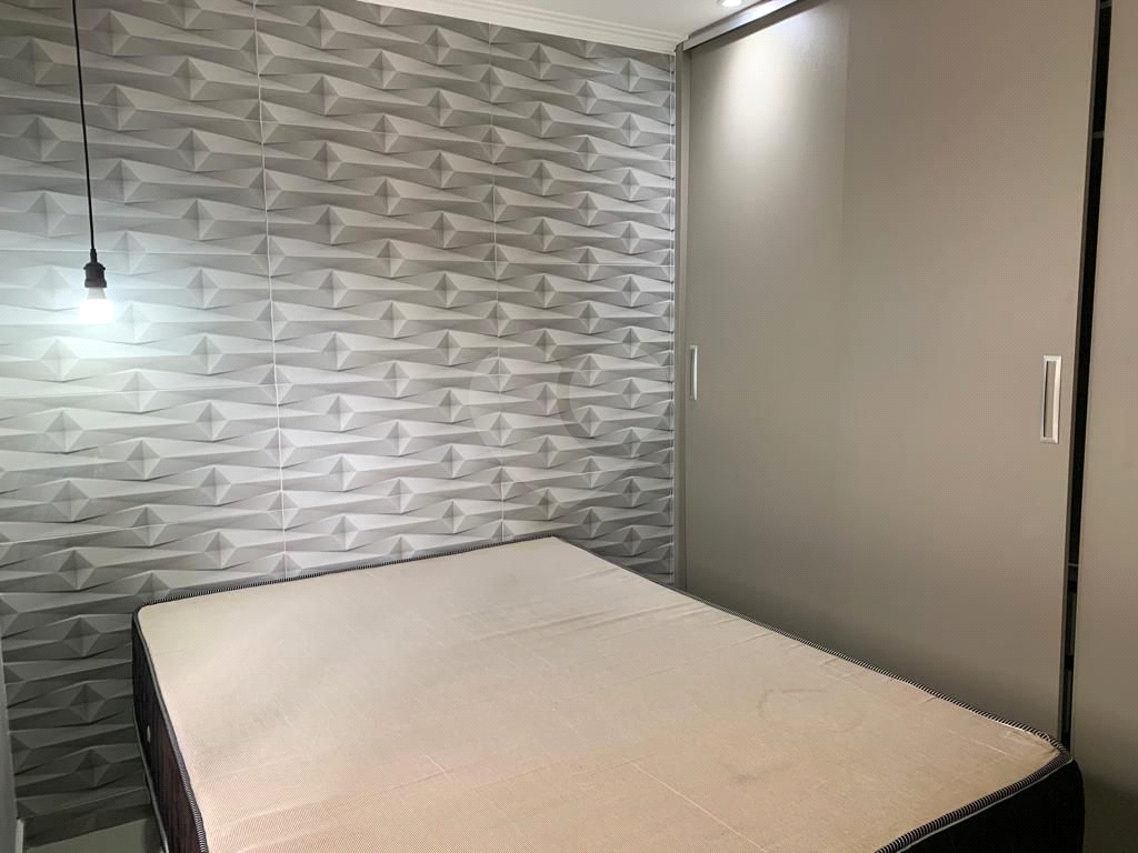 Aconchegante studio de 32m2 para alugar com 1 quarto, 1 banheiro e 1 vaga de garagem.