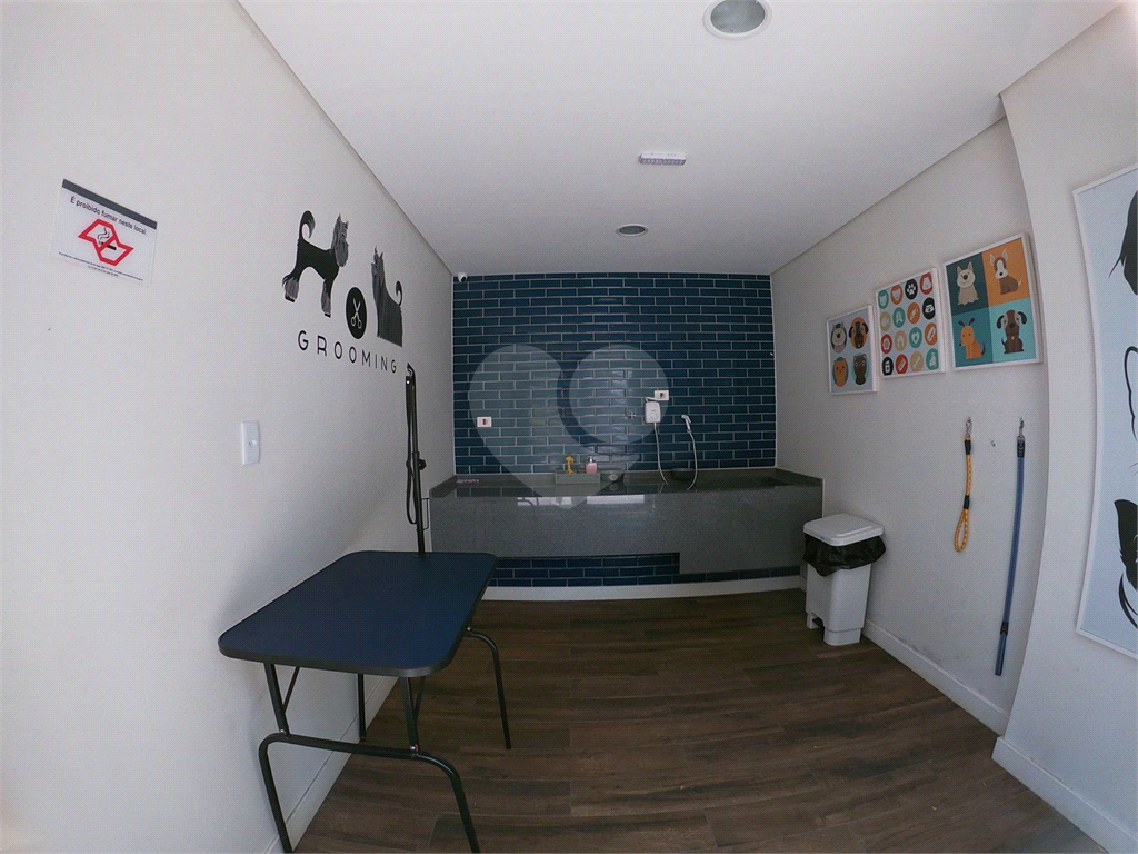 Aconchegante studio de 32m2 para alugar com 1 quarto, 1 banheiro e 1 vaga de garagem.