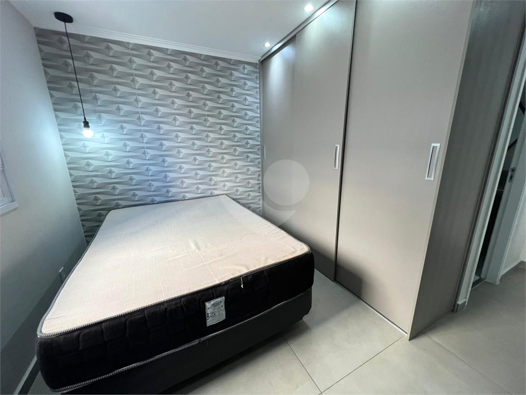 Aconchegante studio de 32m2 para alugar com 1 quarto, 1 banheiro e 1 vaga de garagem.