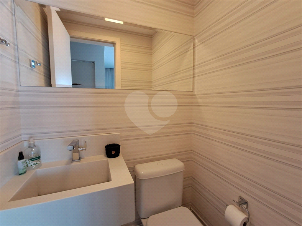 Imóvel de 100m² com sala de estar varanda gourmet 3 quartos, sendo 1 suíte, lazer completo 2 vagas Barra Funda 