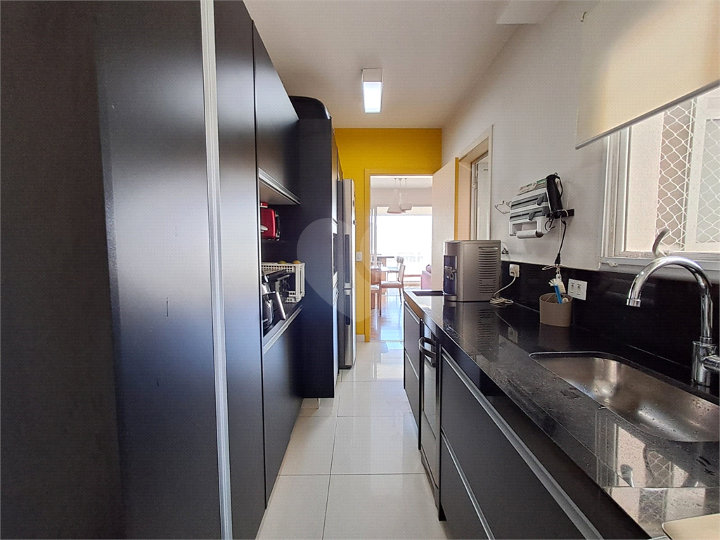 Imóvel de 100m² com sala de estar varanda gourmet 3 quartos, sendo 1 suíte, lazer completo 2 vagas Barra Funda 