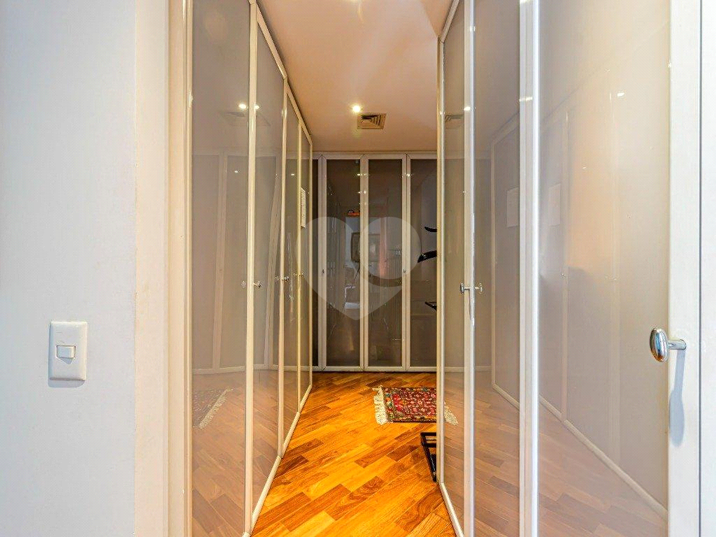 Apartamento em rua segura e fechada 