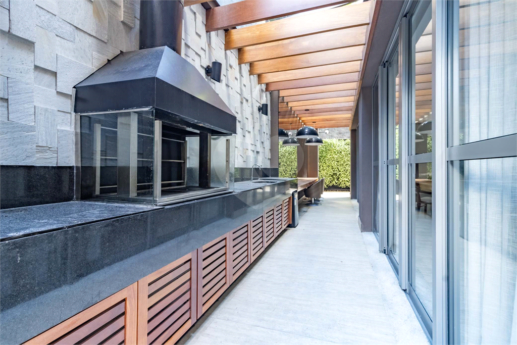 Apartamento - Perdizes - 3 Dormitórios - 180 m²