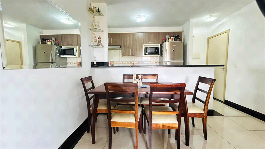 APARTAMENTO À VENDA EM CONDOMÍNIO CLUBE NA MOÓCA 