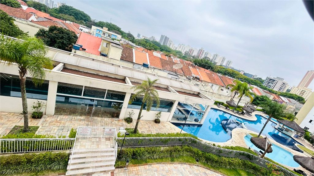APARTAMENTO À VENDA EM CONDOMÍNIO CLUBE NA MOÓCA 