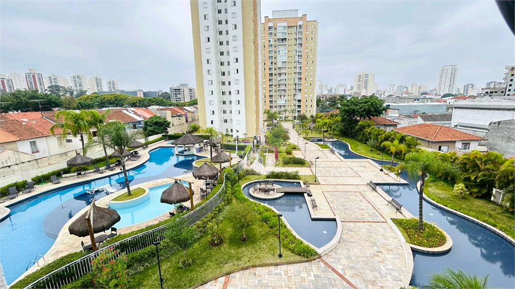 APARTAMENTO À VENDA EM CONDOMÍNIO CLUBE NA MOÓCA 