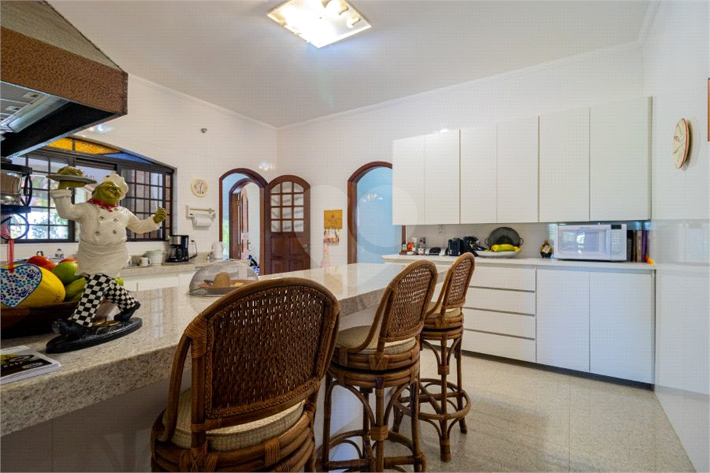 Casa de Condomínio à venda | 9.000 m² | 7 suítes | 20 vagas em Serra Negra/SP!