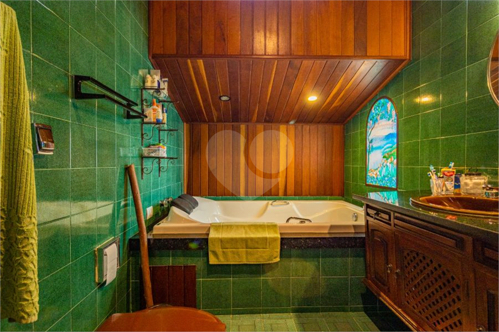 Casa de Condomínio à venda | 9.000 m² | 7 suítes | 20 vagas em Serra Negra/SP!