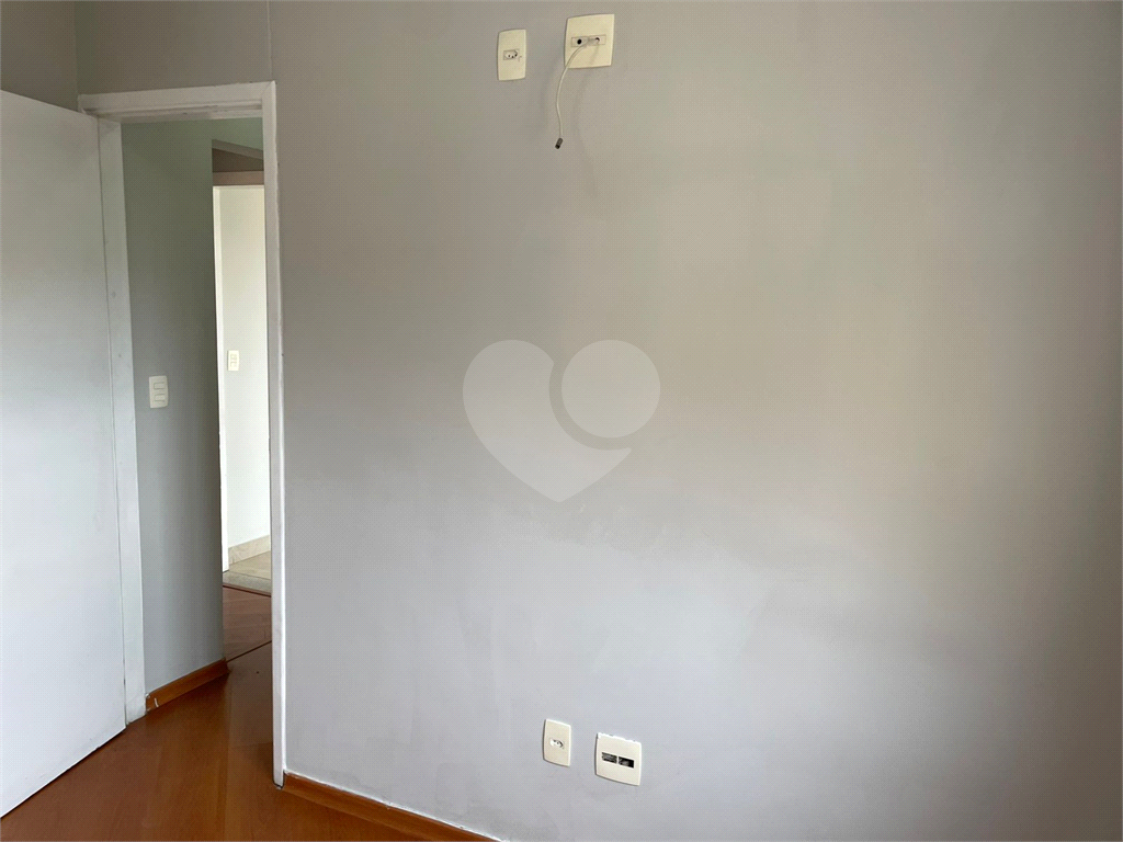 APARTAMENTO em VILA LEOPOLDINA