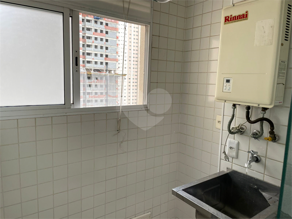 APARTAMENTO em VILA LEOPOLDINA