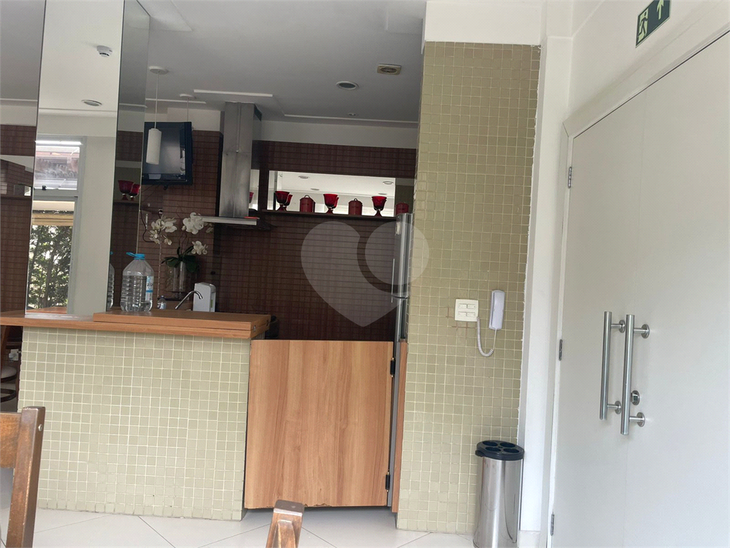 APARTAMENTO em VILA LEOPOLDINA