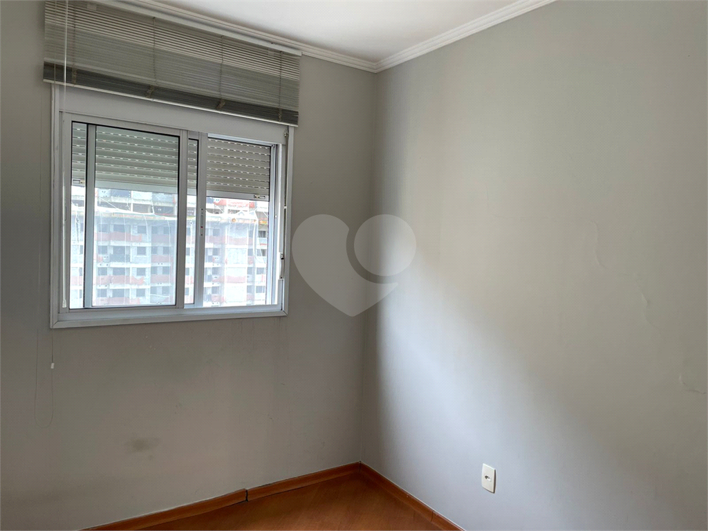 APARTAMENTO em VILA LEOPOLDINA