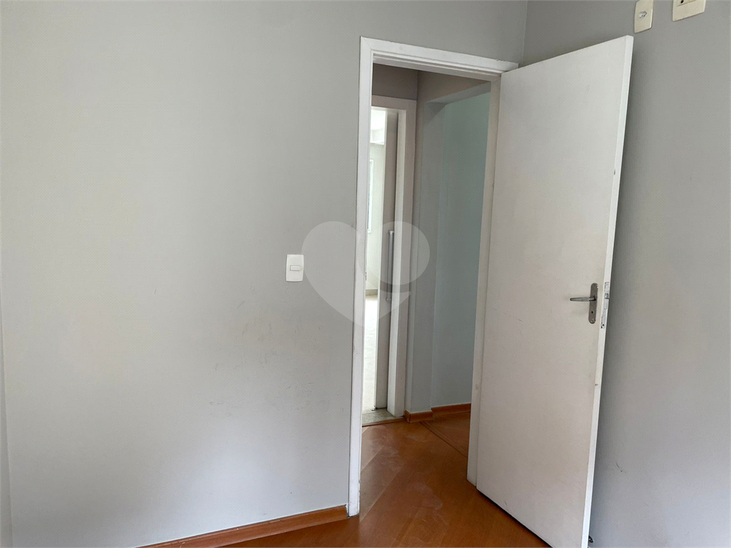 APARTAMENTO em VILA LEOPOLDINA