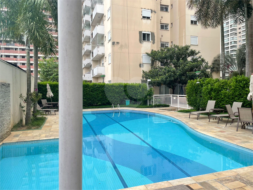 APARTAMENTO em VILA LEOPOLDINA