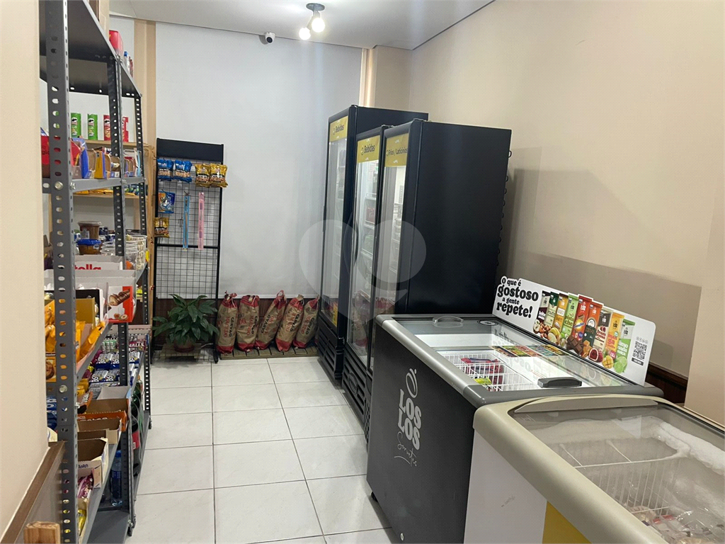 APARTAMENTO em VILA LEOPOLDINA