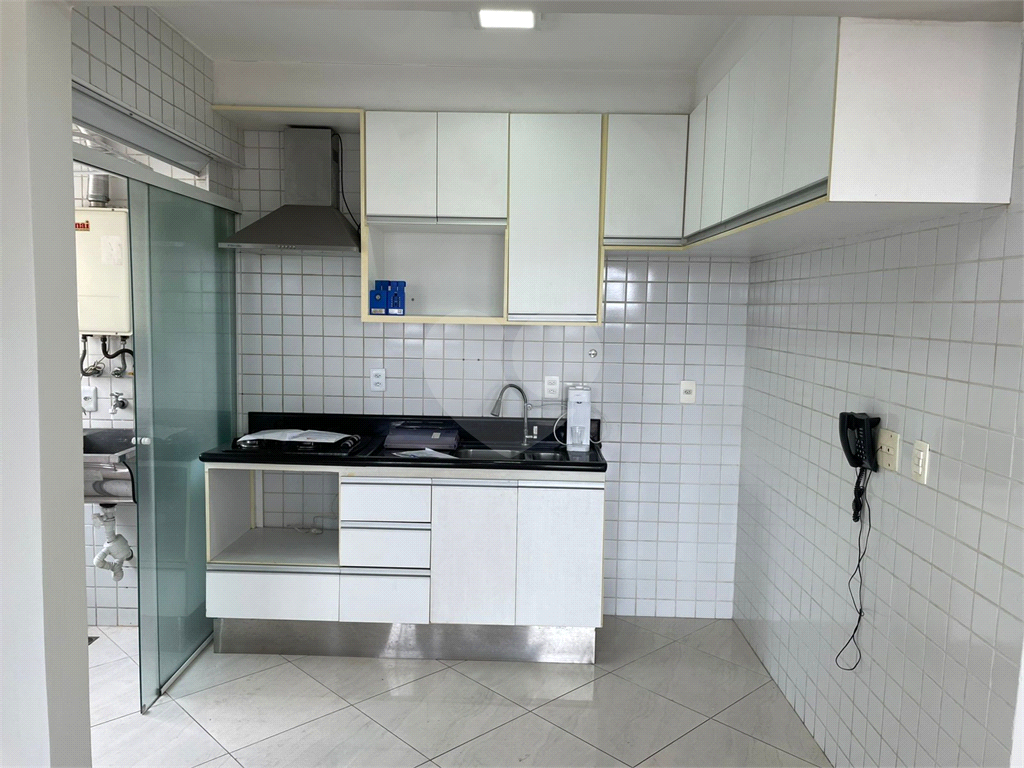 APARTAMENTO em VILA LEOPOLDINA