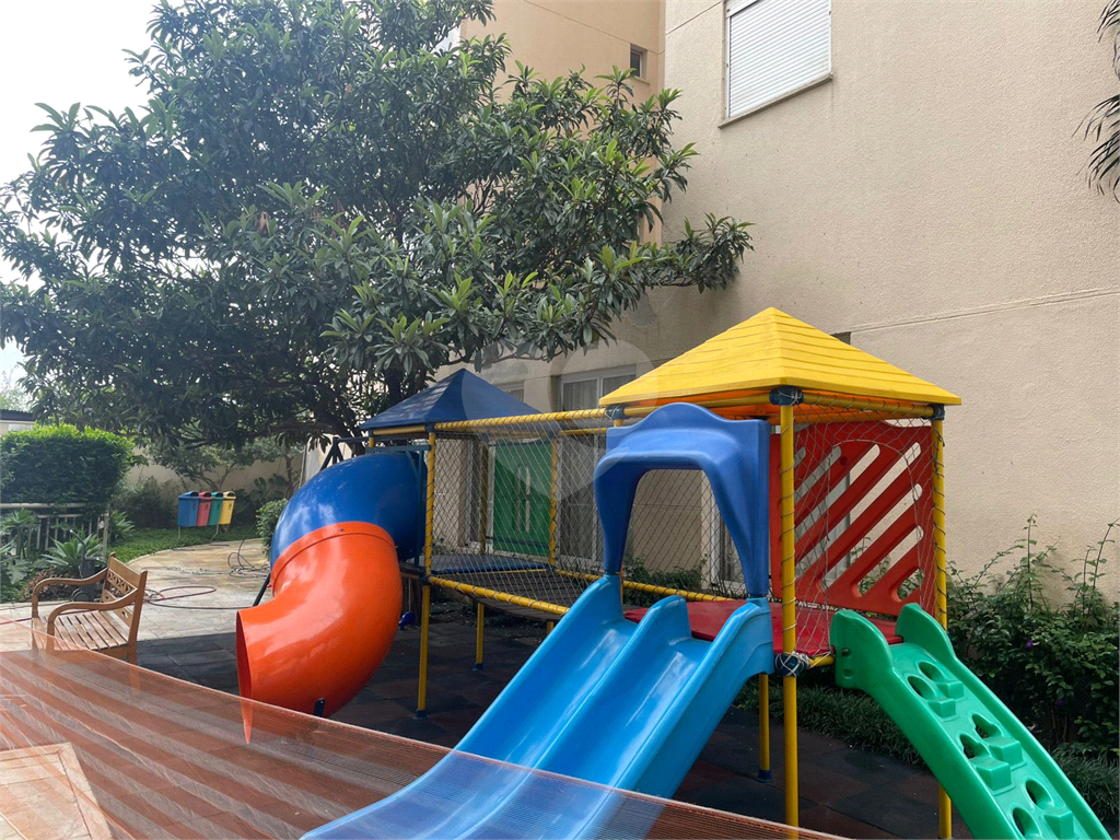 APARTAMENTO em VILA LEOPOLDINA