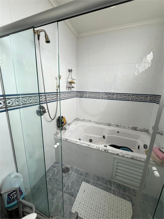 Lindo apto. Edifício Manacá, excelente localização, amplo terraço com vista espetacular da serra da Cantareira