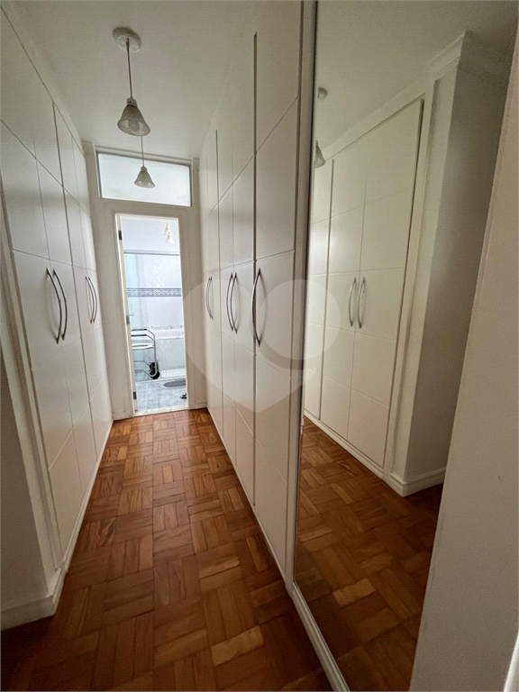 Lindo apto. Edifício Manacá, excelente localização, amplo terraço com vista espetacular da serra da Cantareira