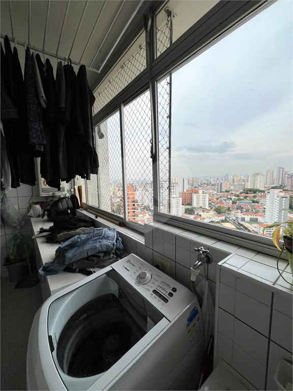 Lindo apto. Edifício Manacá, excelente localização, amplo terraço com vista espetacular da serra da Cantareira