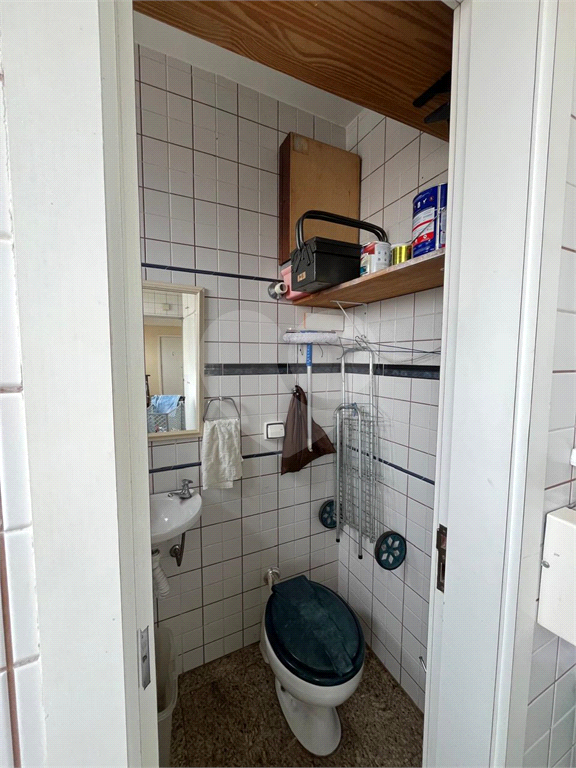 Lindo apto. Edifício Manacá, excelente localização, amplo terraço com vista espetacular da serra da Cantareira