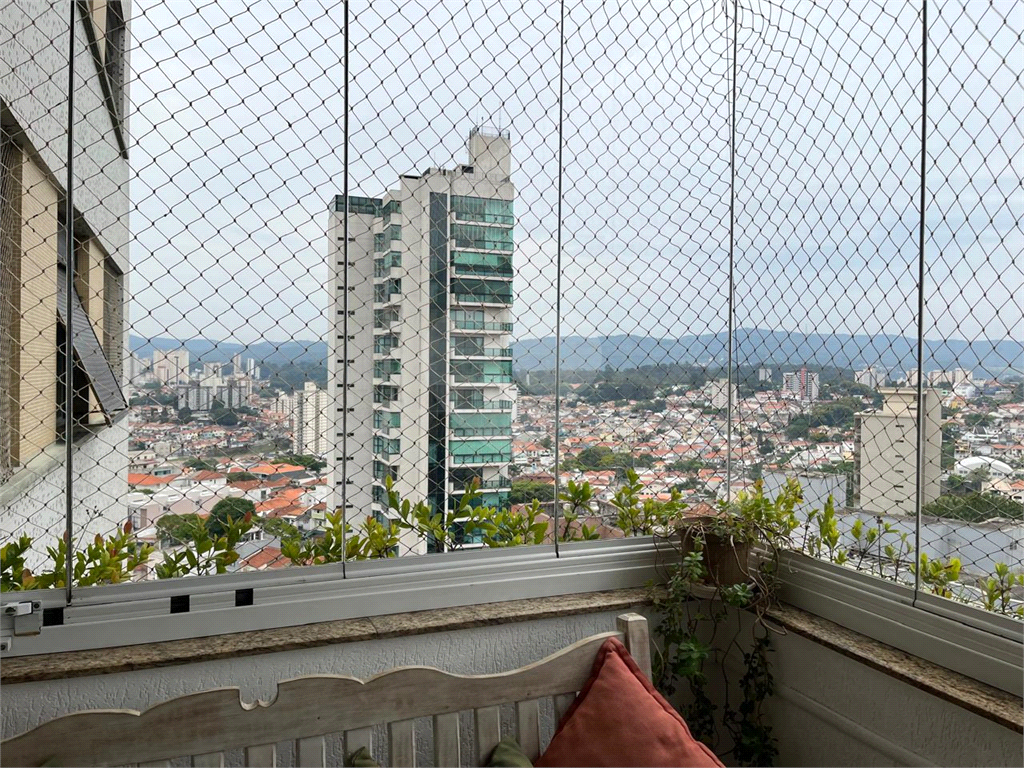 Lindo apto. Edifício Manacá, excelente localização, amplo terraço com vista espetacular da serra da Cantareira