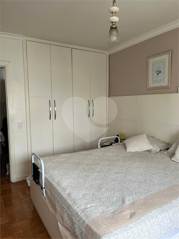 Lindo apto. Edifício Manacá, excelente localização, amplo terraço com vista espetacular da serra da Cantareira