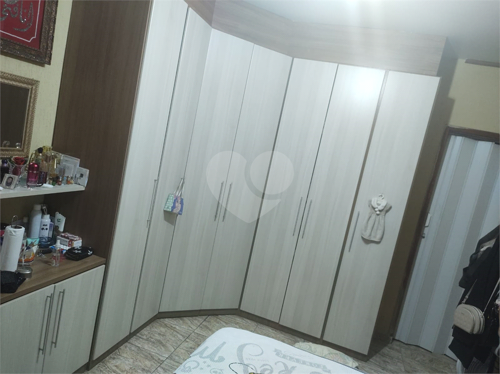 Casa Térrea 4 Dormitórios, 2 Suítes, 3 Vagas. Parque Edu Chaves