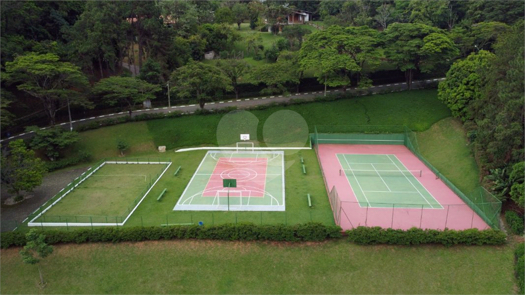 Casa de Condomínio à venda | 2.315 m2 | 5 suítes | 15 vagas em Serra Negra/SP!