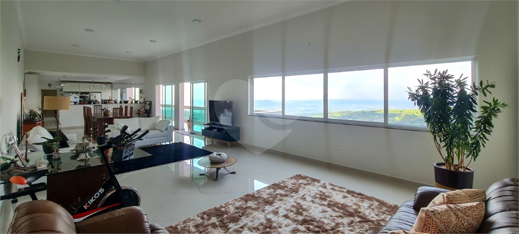 Casa de Condomínio à venda | 2.315 m2 | 5 suítes | 15 vagas em Serra Negra/SP!