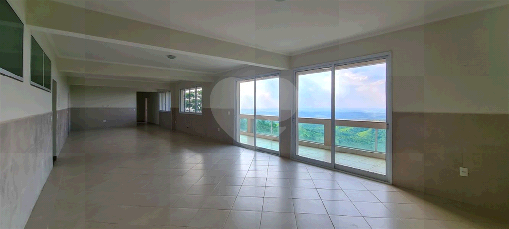 Casa de Condomínio à venda | 2.315 m2 | 5 suítes | 15 vagas em Serra Negra/SP!