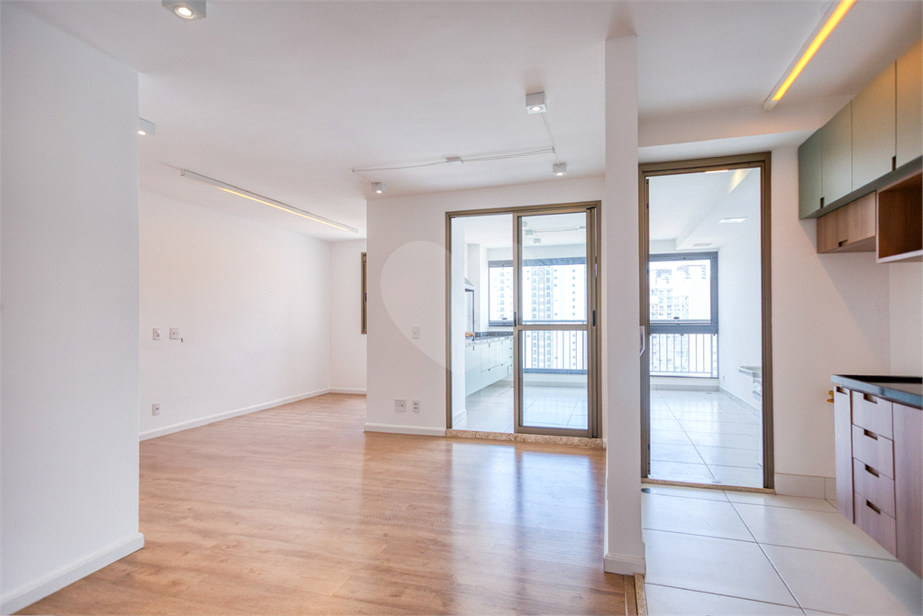 APARTAMENTO em BARRA FUNDA