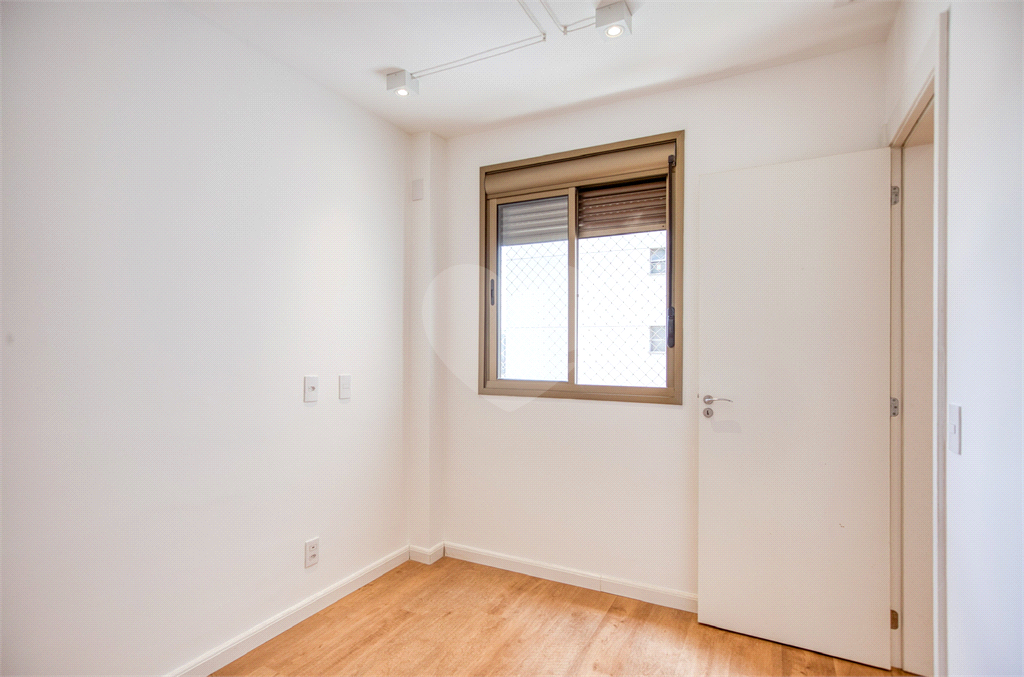 APARTAMENTO em BARRA FUNDA