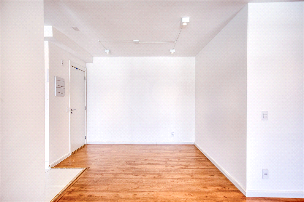 APARTAMENTO em BARRA FUNDA