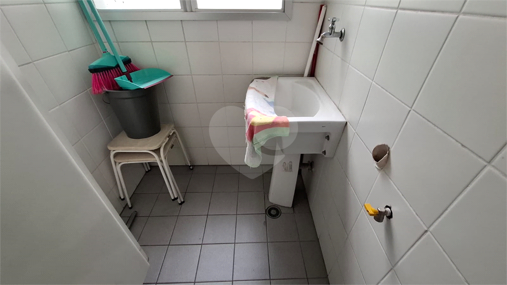 OTIMO APARTAMENTO DE 01 DORMITORIOS NA ENCRUZILHADA - PROXIMA A FACULDADE