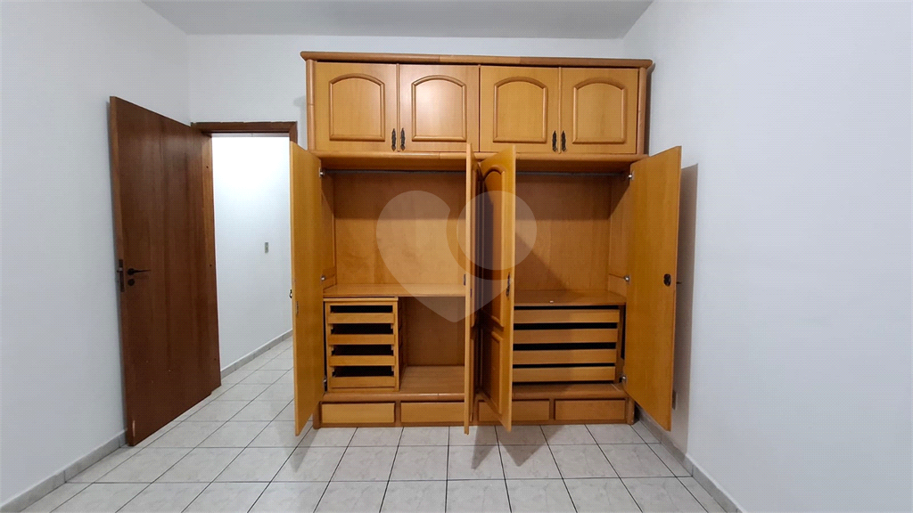 OTIMO APARTAMENTO DE 01 DORMITORIOS NA ENCRUZILHADA - PROXIMA A FACULDADE