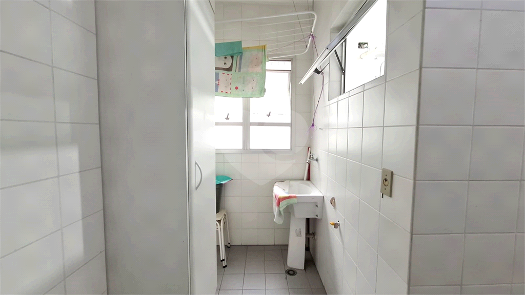 OTIMO APARTAMENTO DE 01 DORMITORIOS NA ENCRUZILHADA - PROXIMA A FACULDADE