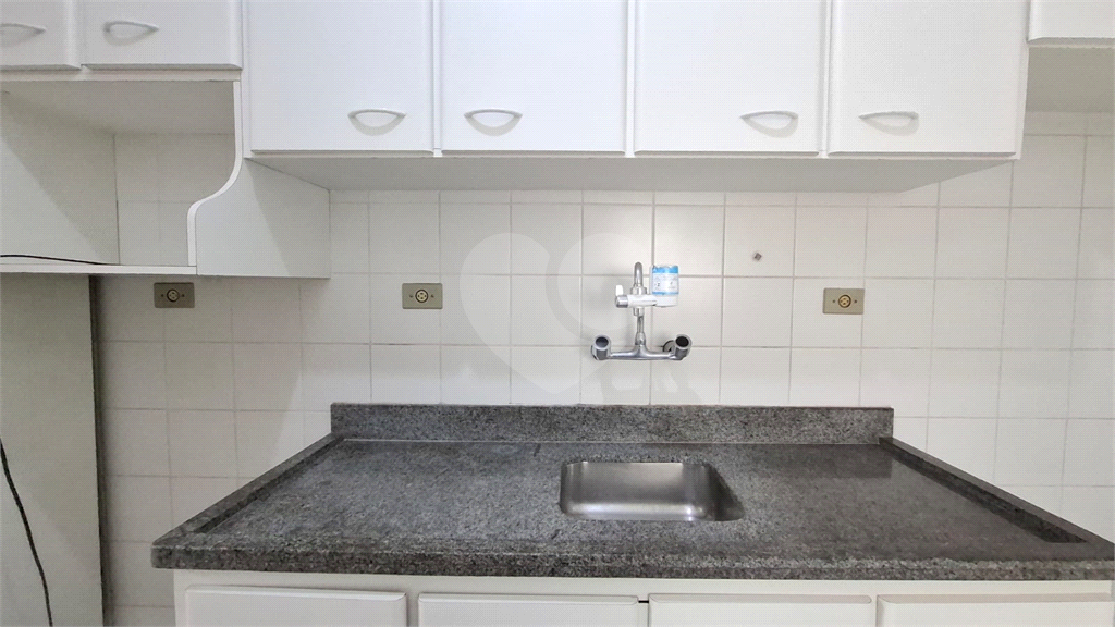 OTIMO APARTAMENTO DE 01 DORMITORIOS NA ENCRUZILHADA - PROXIMA A FACULDADE