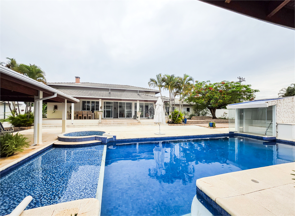 Casa de Condomínio - Indaiatuba - 900 m² - 5 Suítes - 11 Vagas - Venda / Compra