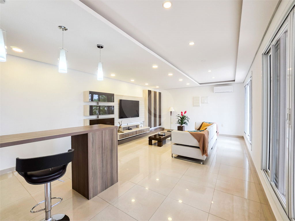 Casa de Condomínio - Indaiatuba - 900 m² - 5 Suítes - 11 Vagas - Venda / Compra