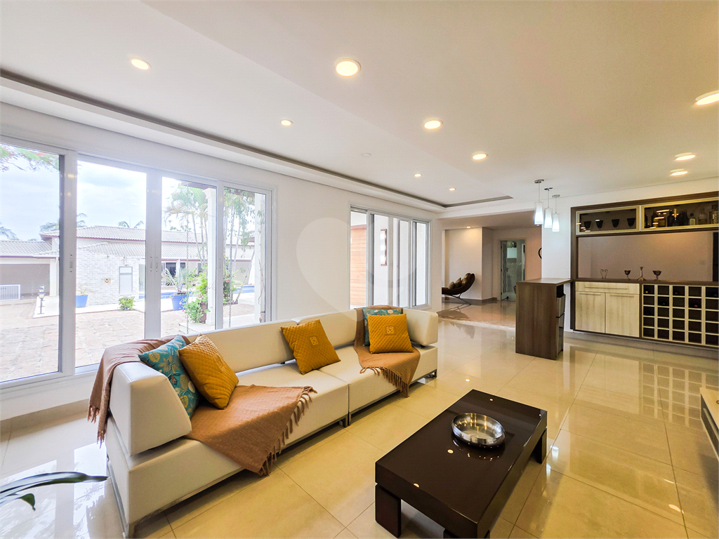 Casa de Condomínio - Indaiatuba - 900 m² - 5 Suítes - 11 Vagas - Venda / Compra