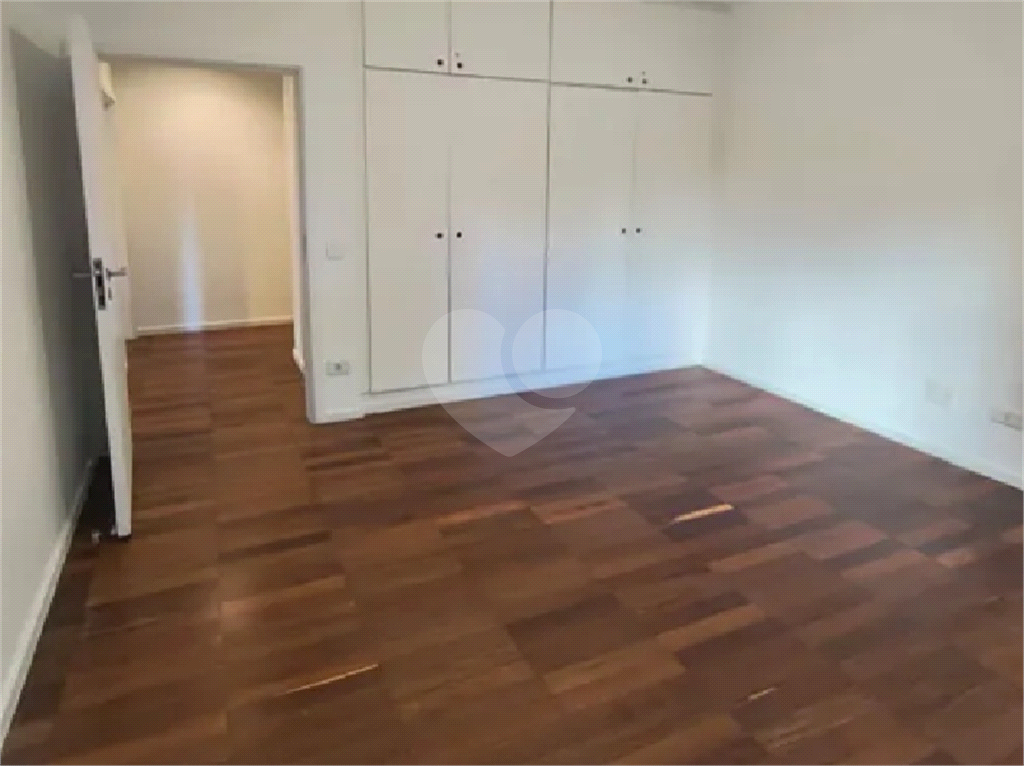 APARTAMENTO em JARDIM PAULISTA