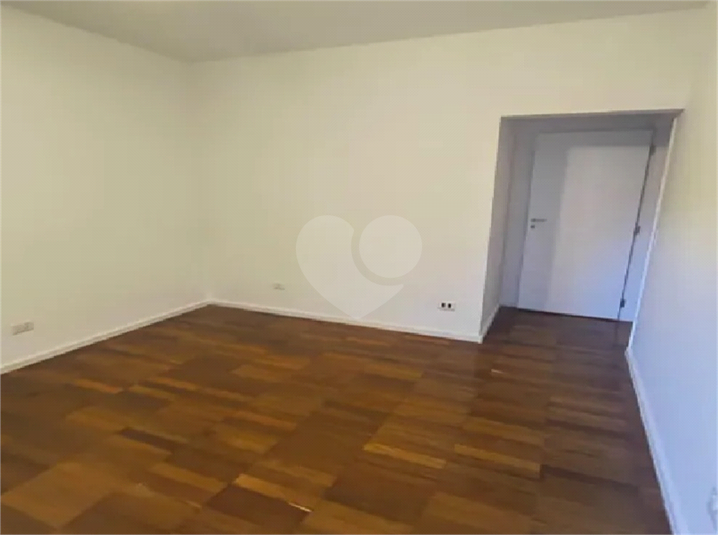 APARTAMENTO em JARDIM PAULISTA