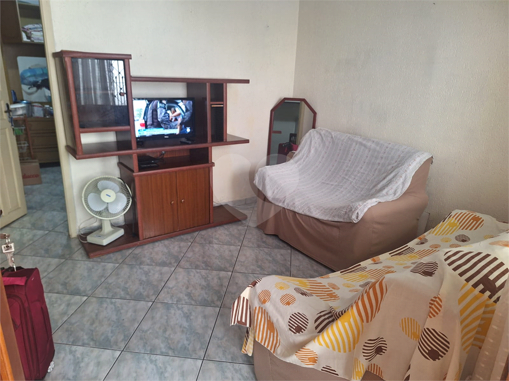 CASA TERREA DE VILA - 2 QUARTOS 