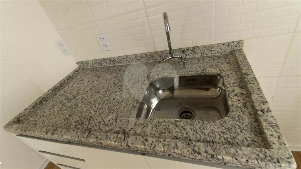 Apartamento de 38 m² com 2 dormitórios no Brás