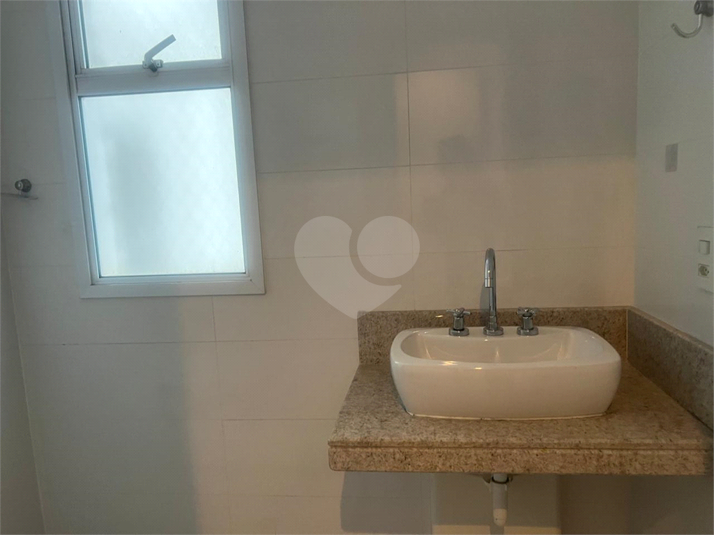 Apartamento 4 suítes, 3 vagas, ótima localização ,Linda vista para o Campo de Marte -Alto Padrão